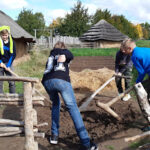 Projekt Pravěk – návštěva archeoparku Všestary se šesťáky